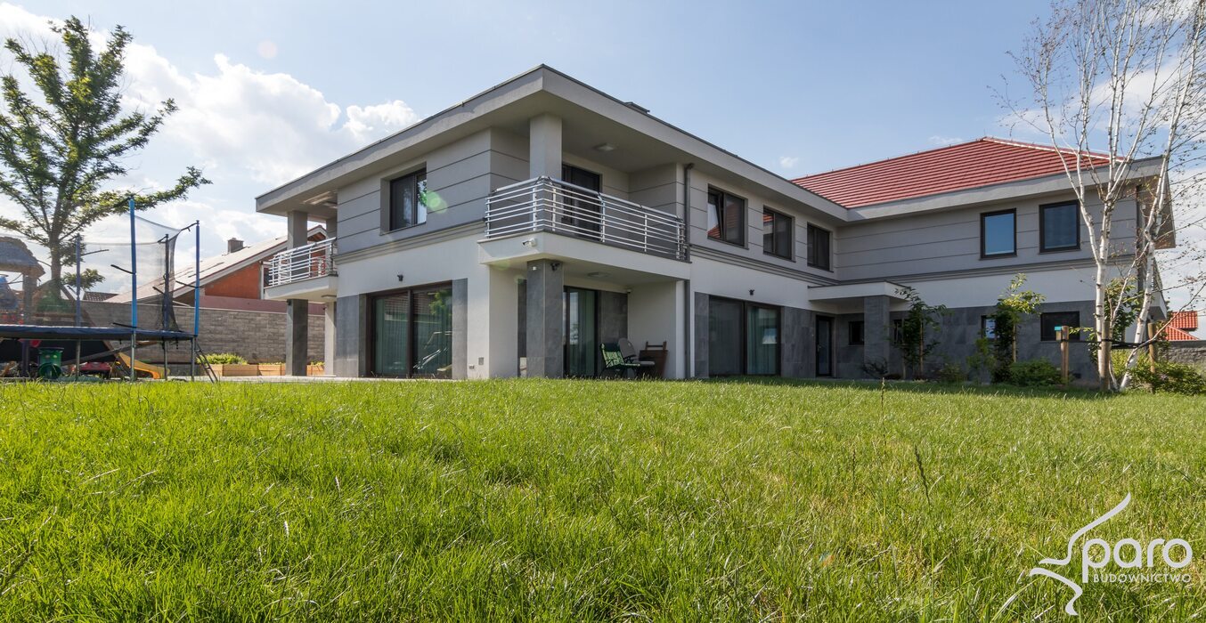 https://dev.aldstudio.pl/paro/wp-content/uploads/2024/10/300-1.jpg